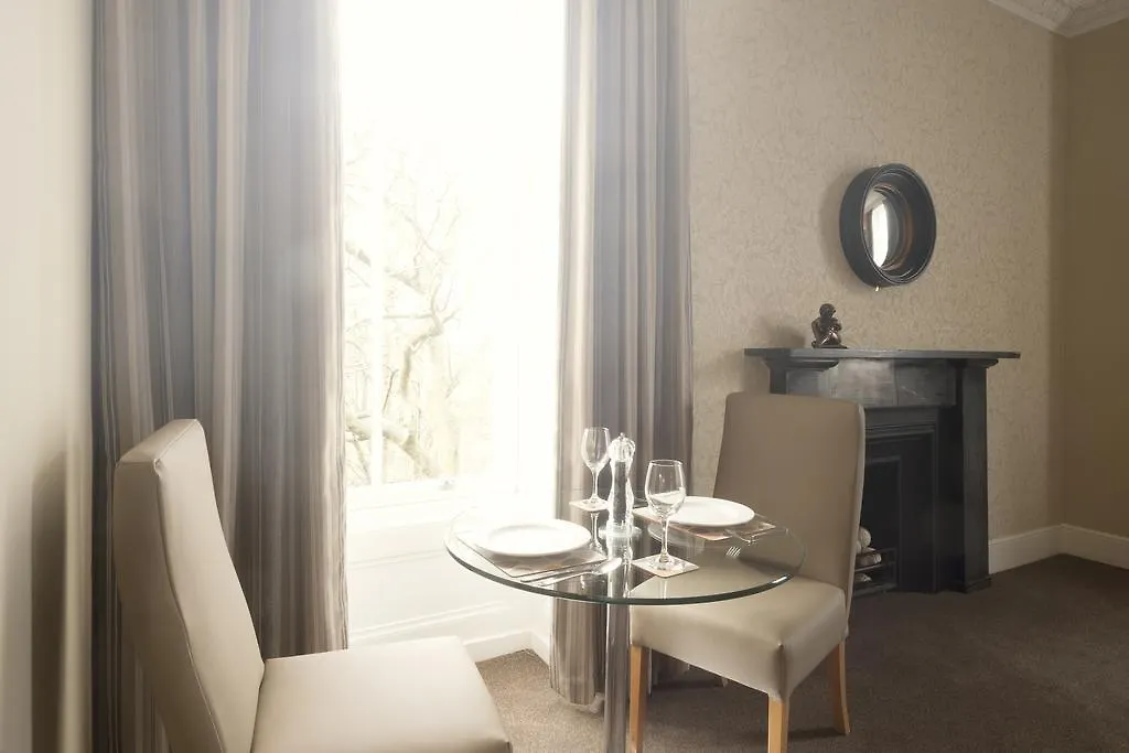 Fountain Court Apartments - Royal Garden Edinburgh