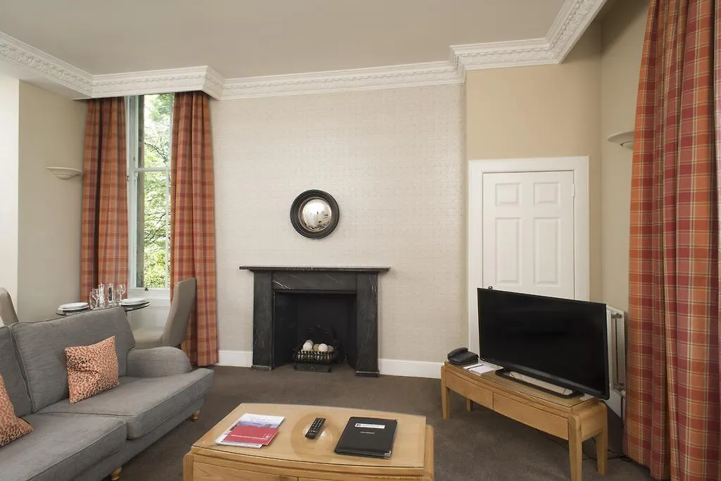 Fountain Court Apartments - Royal Garden Edinburgh Aparthotel