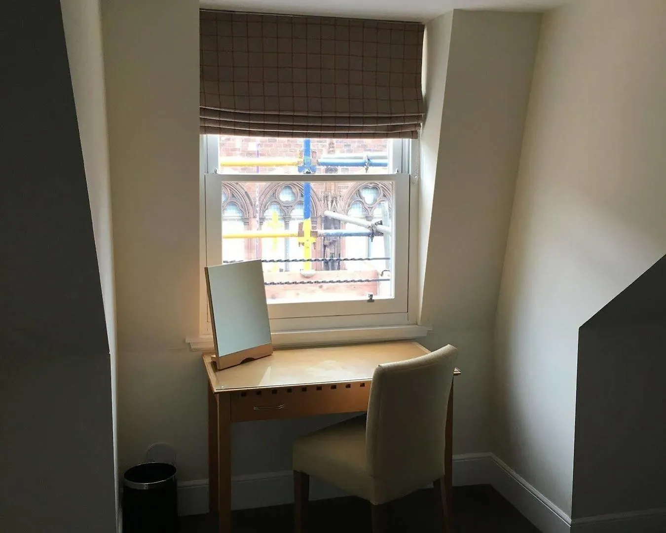 Aparthotel Fountain Court Apartments - Royal Garden Edinburgh